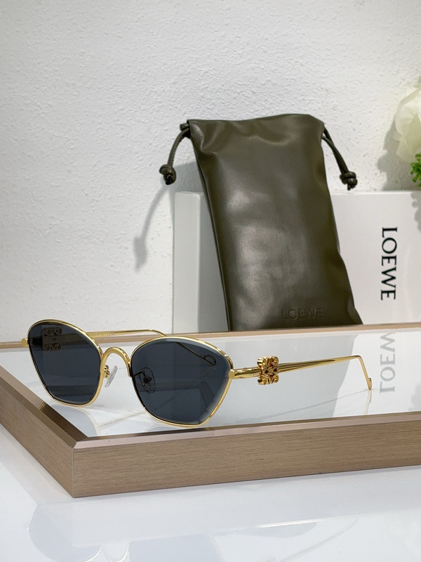 Loewe Sunglasses AAAA-852