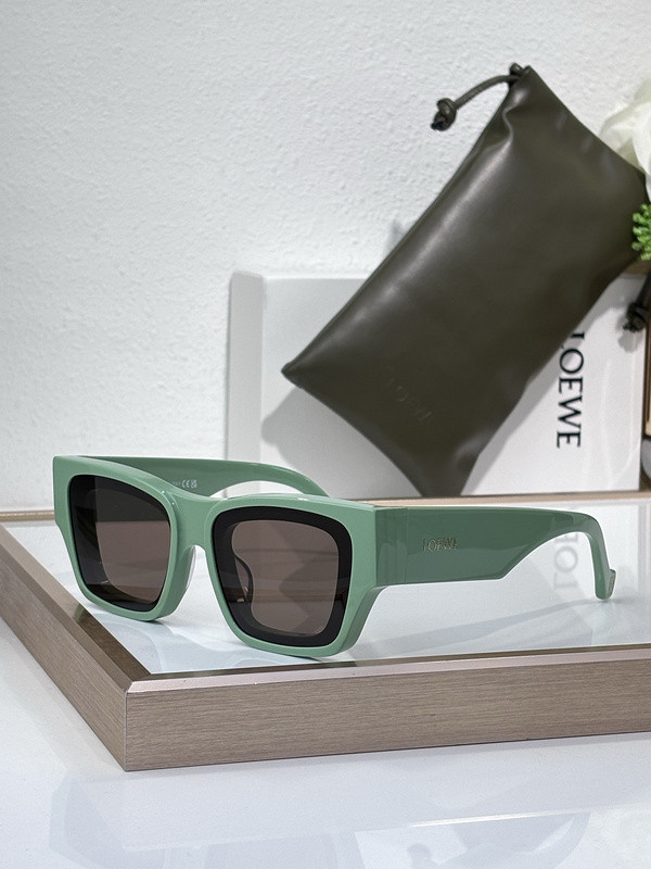 Loewe Sunglasses AAAA-889
