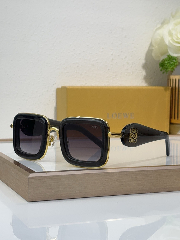 Loewe Sunglasses AAAA-846