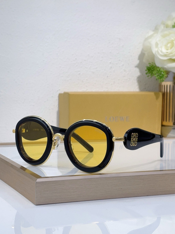 Loewe Sunglasses AAAA-831