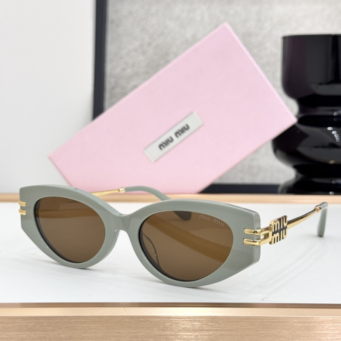 Miu Miu Sunglasses AAAA-1900