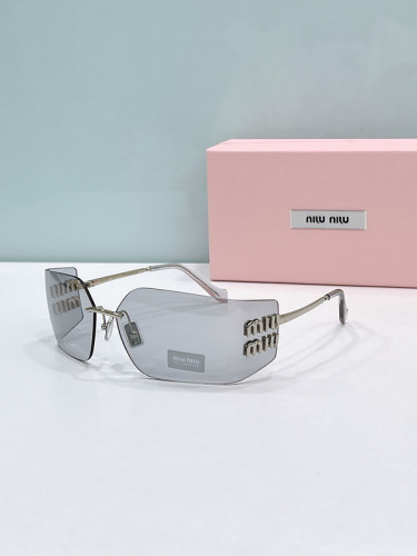 Miu Miu Sunglasses AAAA-1984