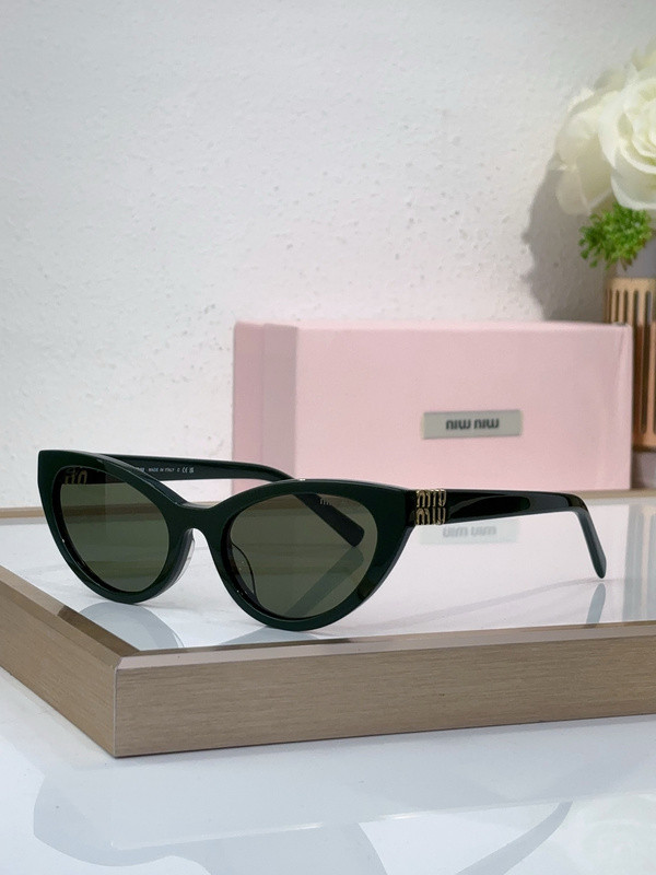 Miu Miu Sunglasses AAAA-1939