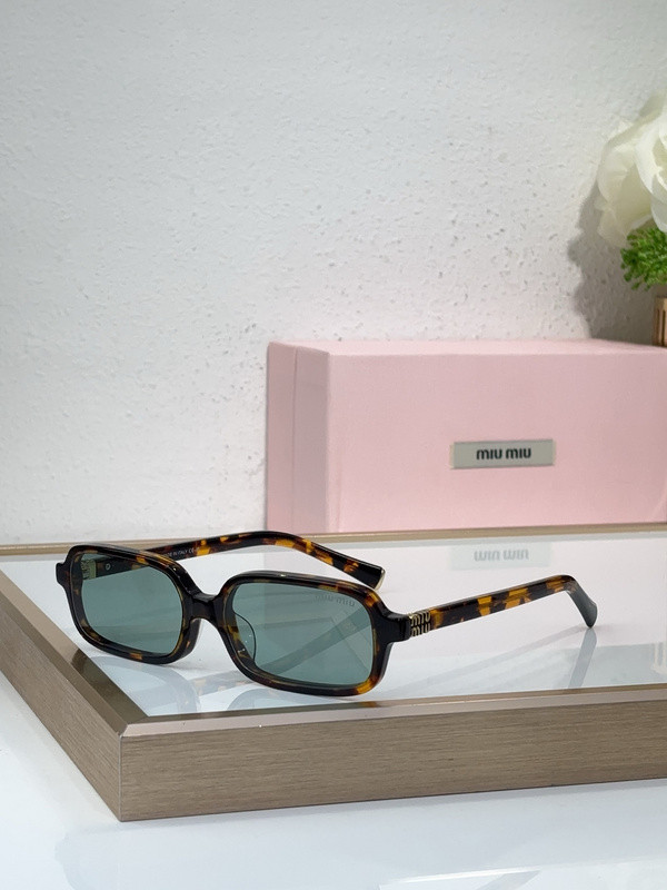 Miu Miu Sunglasses AAAA-1971