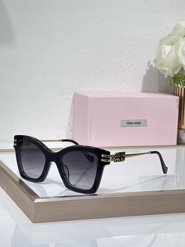 Miu Miu Sunglasses AAAA-2073