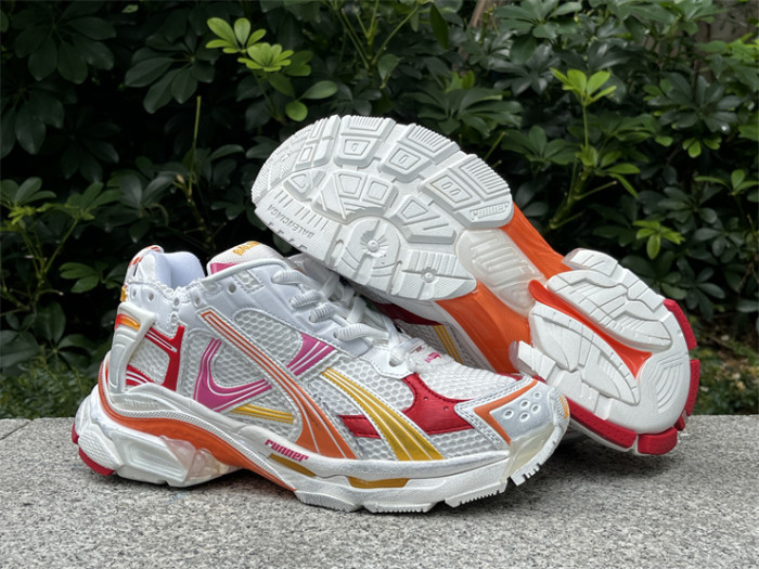 B 17FW Tripe-S High End Sneaker-658