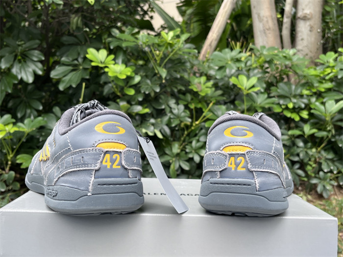 B 17FW Tripe-S High End Sneaker-662