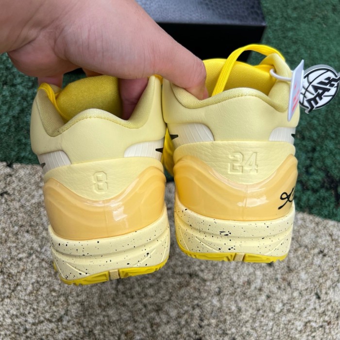 Authentic  Kobe 4 Protro CHBL