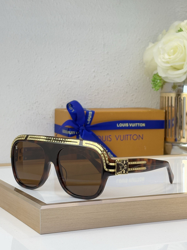 LV Sunglasses AAAA-6524