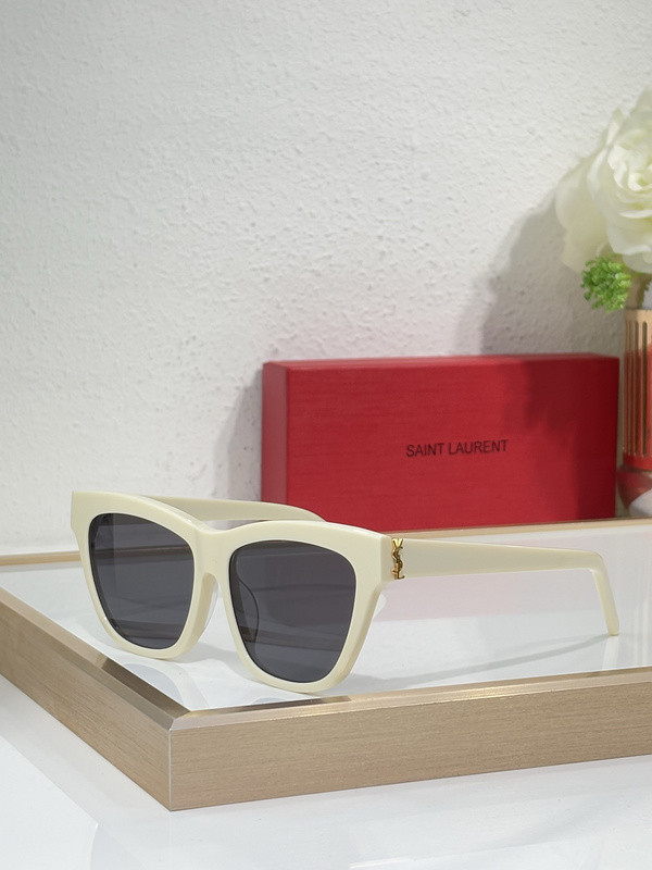 YL  Sunglasses AAAA-1332