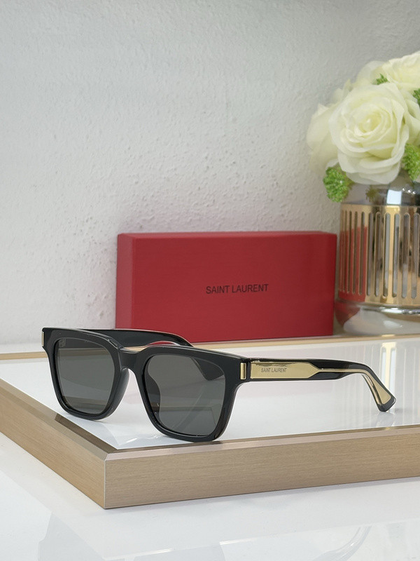 YL  Sunglasses AAAA-1304