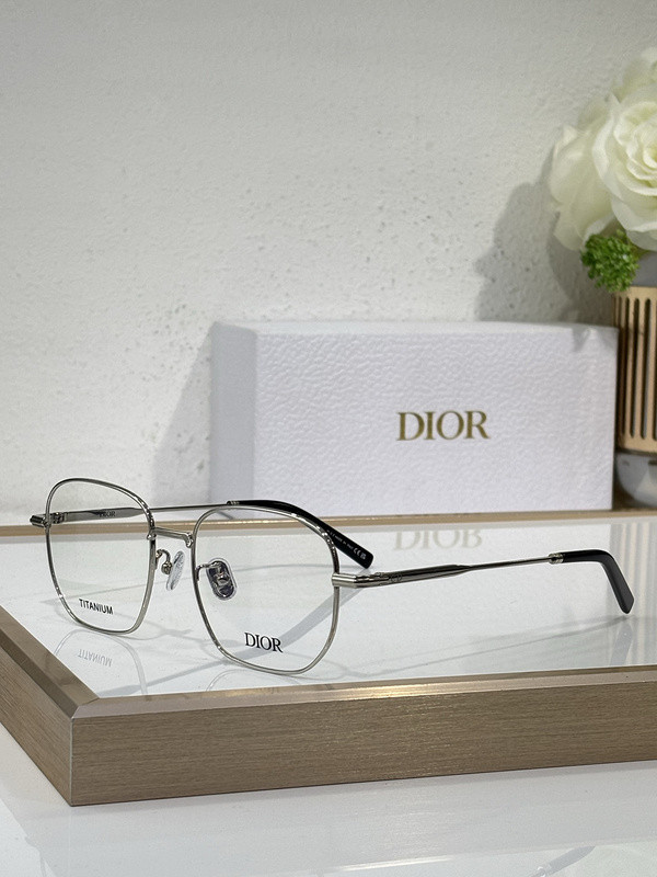 Dior Sunglasses AAAA-3709