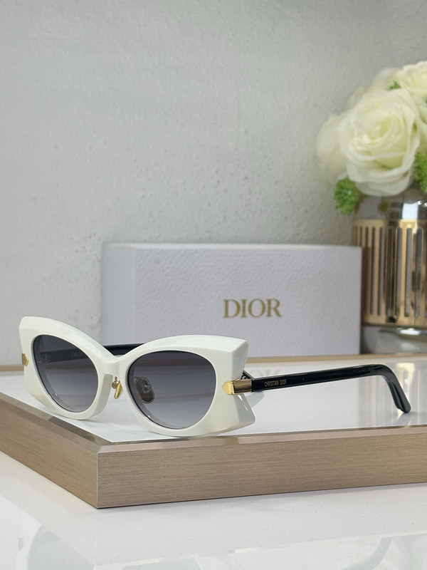Dior Sunglasses AAAA-3746
