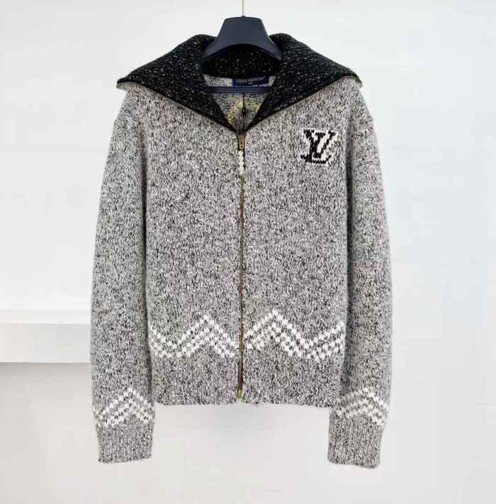 LV Sweater High End Quality-220