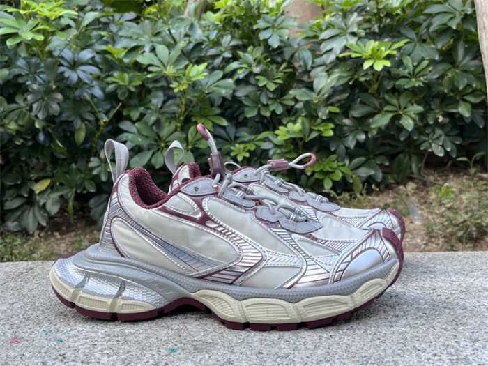 B 17FW Tripe-S High End Sneaker-666