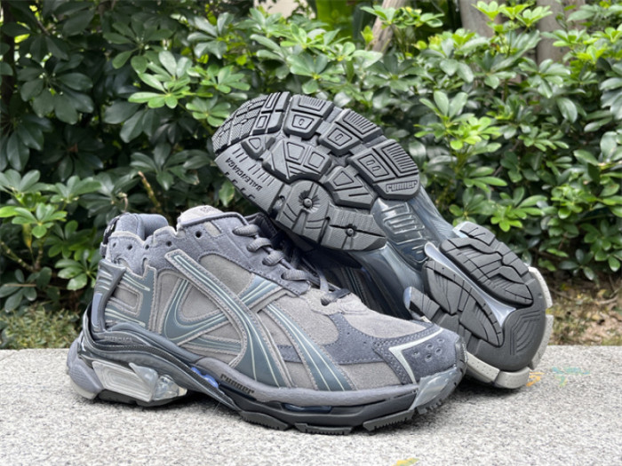 B 17FW Tripe-S High End Sneaker-667