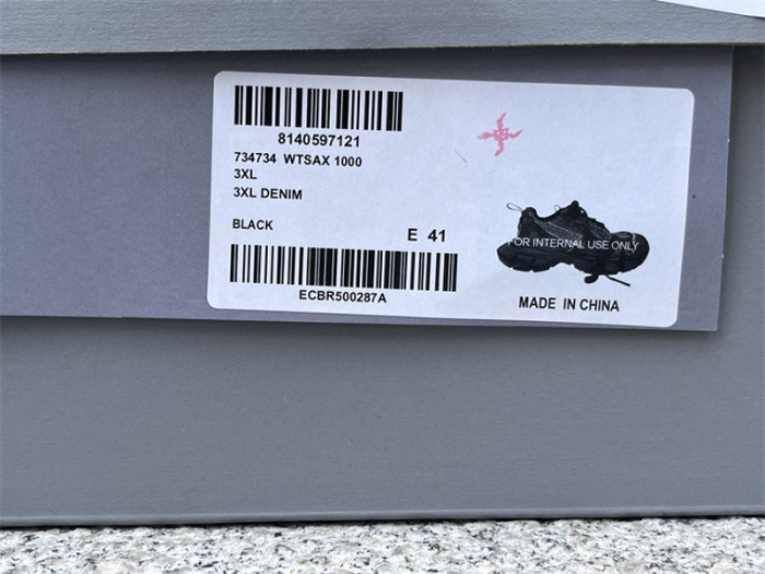 B 17FW Tripe-S High End Sneaker-669