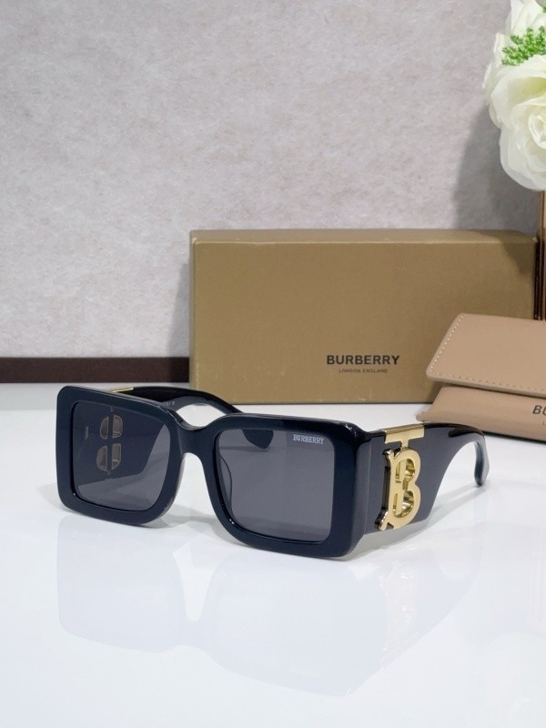 Burberry Sunglasses AAAA-3322