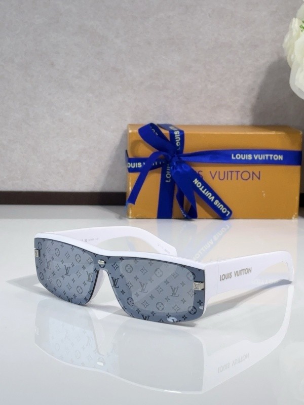 LV Sunglasses AAAA-6734