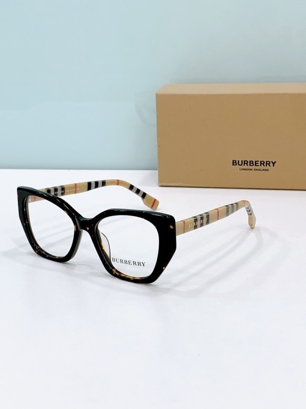 Burberry Sunglasses AAAA-3346