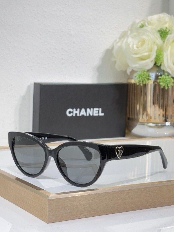 CHNL Sunglasses AAAA-5804
