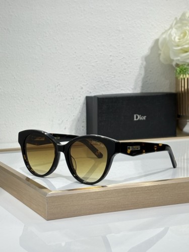 Dior Sunglasses AAAA-4133
