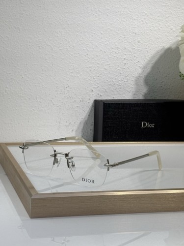 Dior Sunglasses AAAA-4038