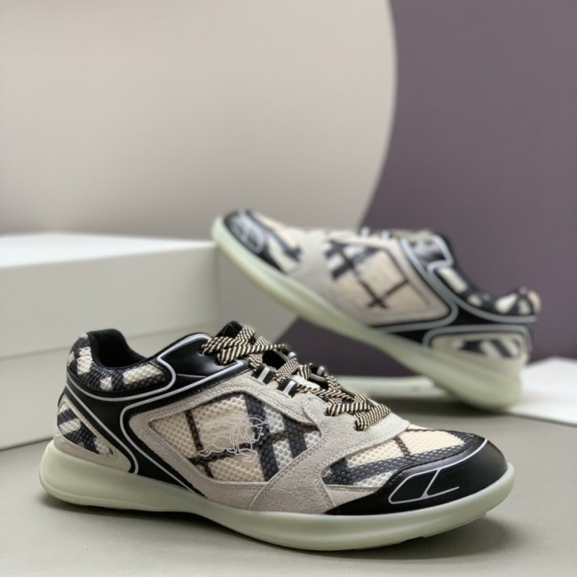 Super Max Burberry Shoes-052
