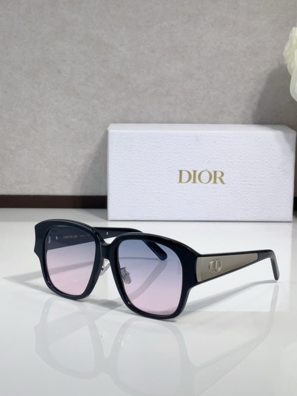 Dior Sunglasses AAAA-4147