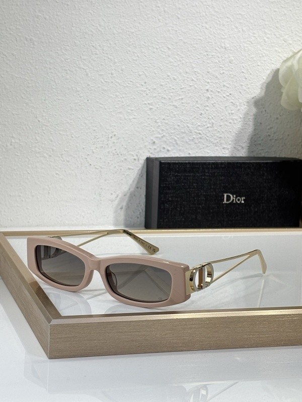 Dior Sunglasses AAAA-4005