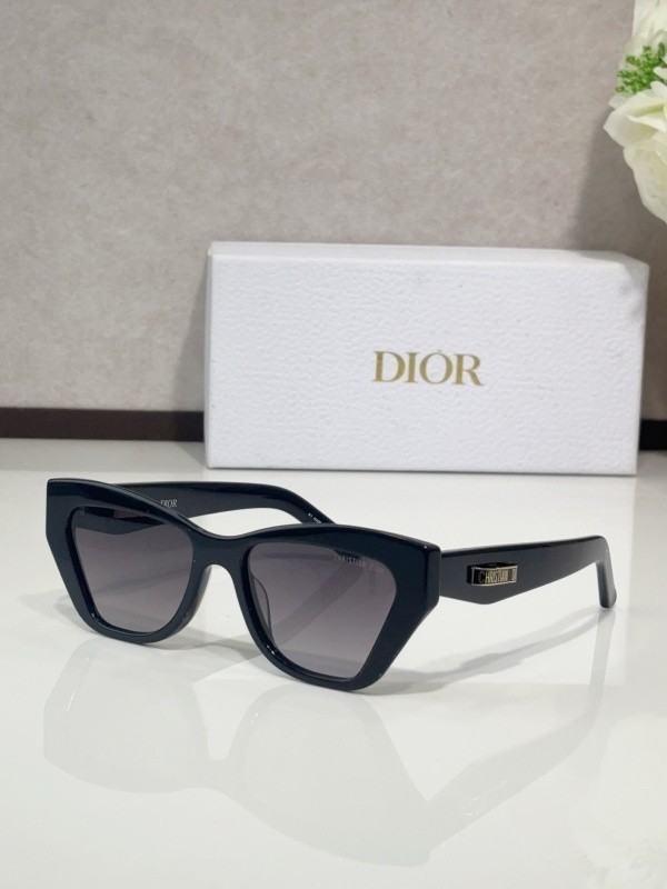 Dior Sunglasses AAAA-4022