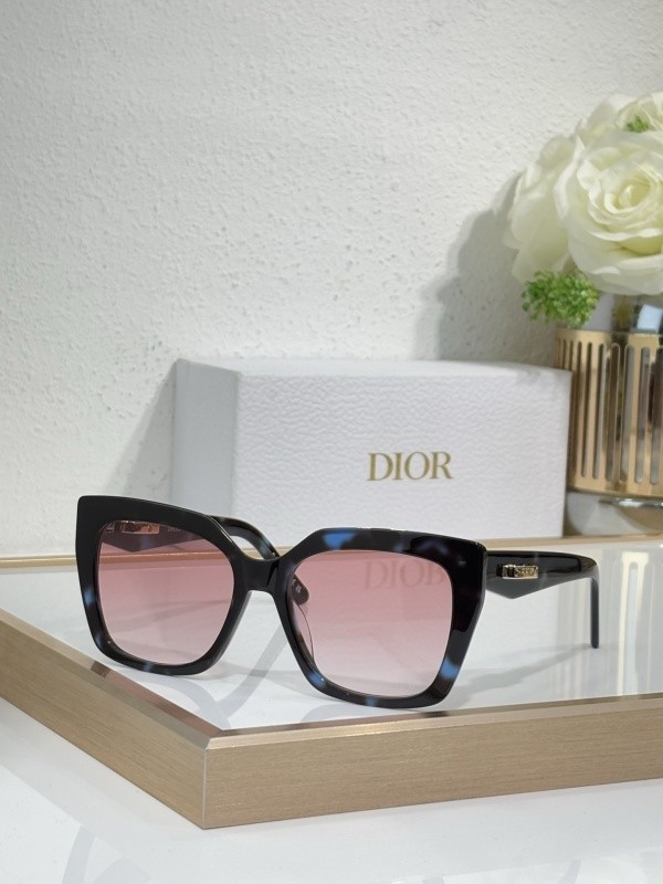 Dior Sunglasses AAAA-4099