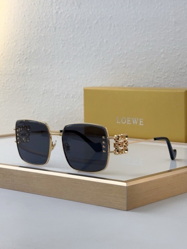 Loewe Sunglasses AAAA-1048
