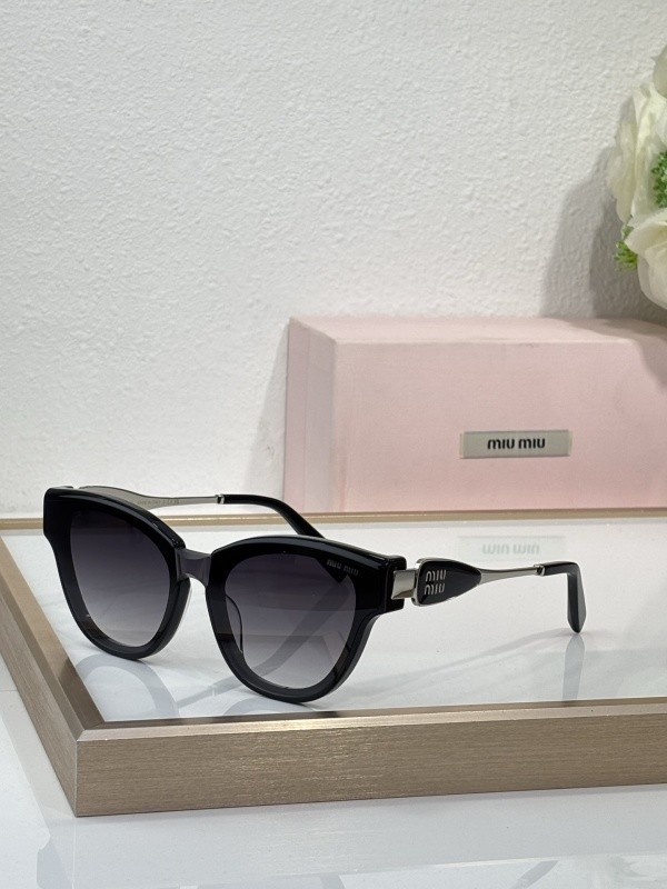 Miu Miu Sunglasses AAAA-2326