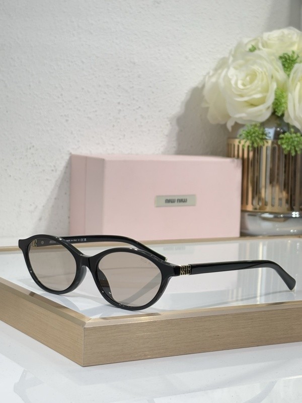 Miu Miu Sunglasses AAAA-2436
