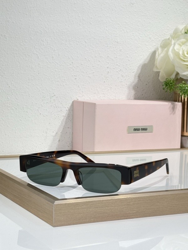 Miu Miu Sunglasses AAAA-2396