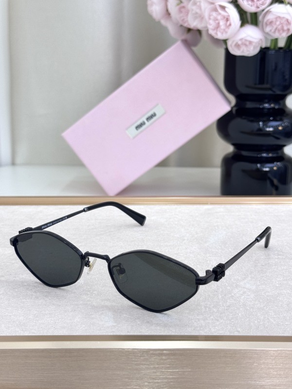 Miu Miu Sunglasses AAAA-2250