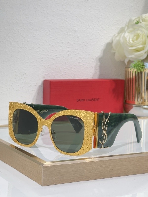 YL  Sunglasses AAAA-1447