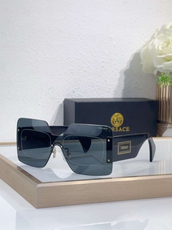 Versace Sunglasses AAAA-3981