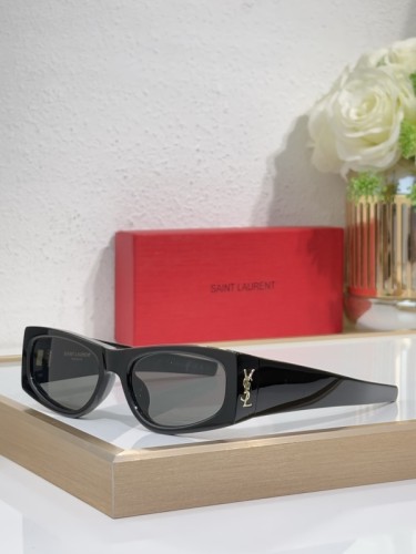 YL  Sunglasses AAAA-1523
