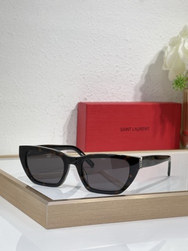 YL  Sunglasses AAAA-1424