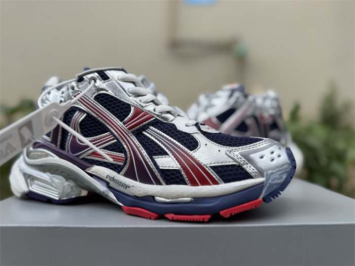 B 17FW Tripe-S High End Sneaker-674