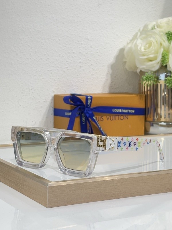 LV Sunglasses AAAA-6922