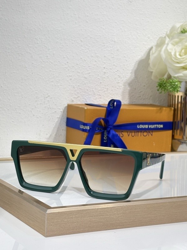 LV Sunglasses AAAA-6944