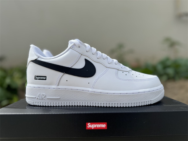 Authentic Supreme x Nike Air Force 1 Low White