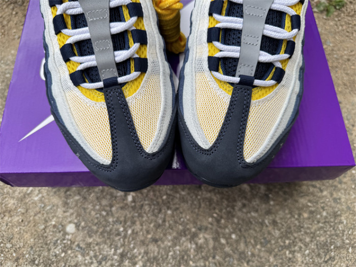 Authentic Nike SB Air Max 95 x Eric Koston Obsidian and Speed Yellow