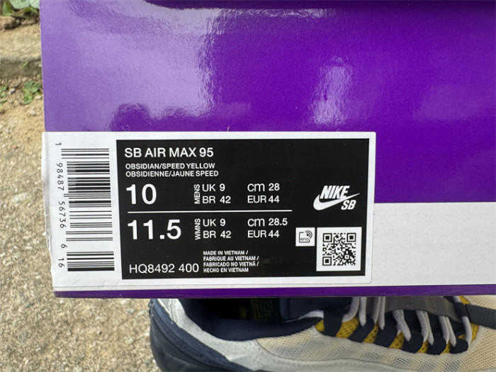 Authentic Nike SB Air Max 95 x Eric Koston Obsidian and Speed Yellow