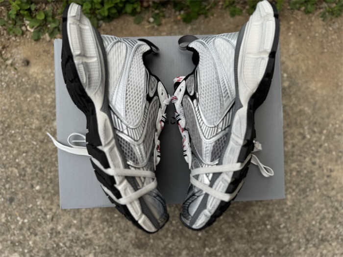 B 17FW Tripe-S High End Sneaker-678