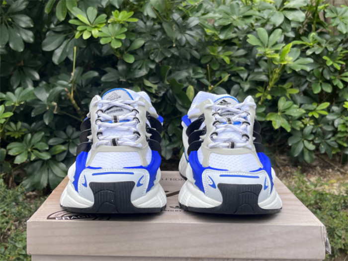 Pharrell Willams x AD Jellyfish-013