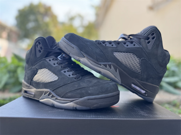 Authentic Air Jordan 5 “Black Cat“